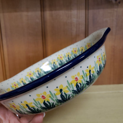 Baker ~ Round w/ Handles ~ 8" 
 141-2122X Daffodil Blue