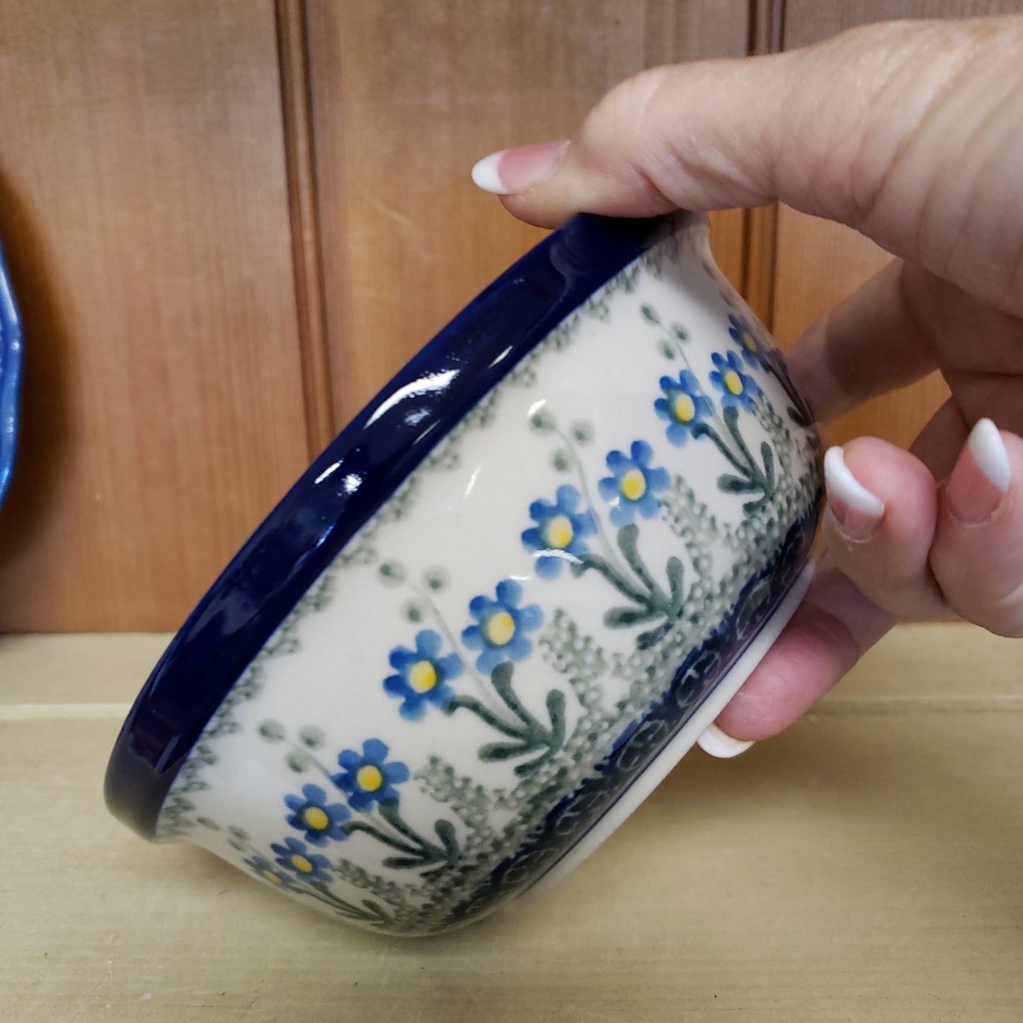 Bowl ~ Soup / Salad / Cereal ~ 6"W 209-0614X Blue Spring Daisy