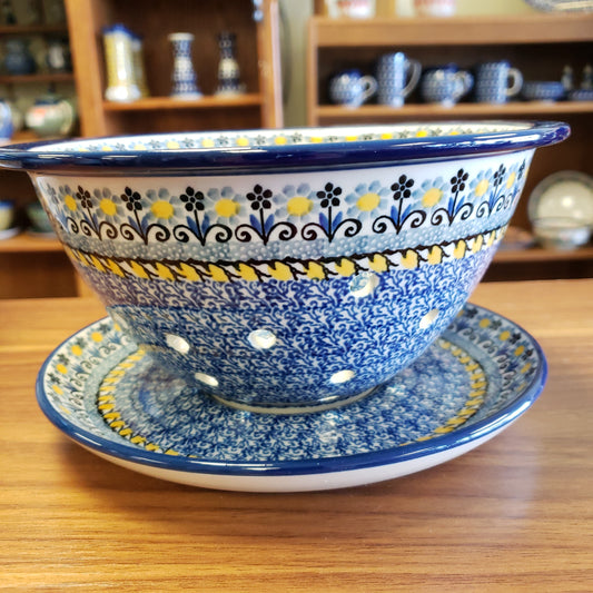 Berry Bowl w/ Saucer ~ 8"W 470-2178X ~ Daisy Maize pf0424