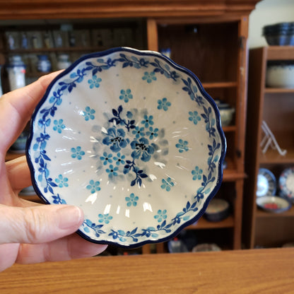 Bowl ~ Scalloped ~ 4.5" 23-2642X ~ Blue Flax Flower pf0424