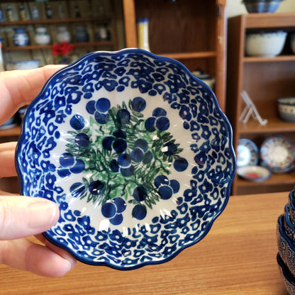 Bowl ~ Scalloped ~ 4.5" 23-1413X ~ Huckleberry pf0424