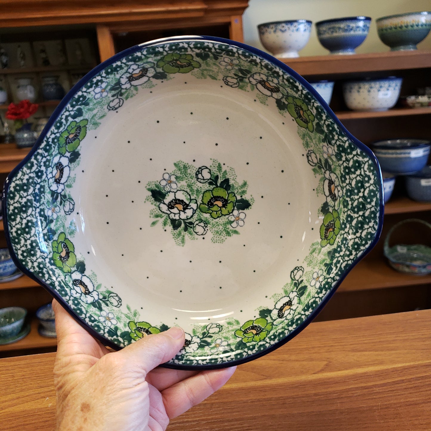 Baker ~ 141-2320X Round w/ Handles ~ 8"   ~ Green Poppies