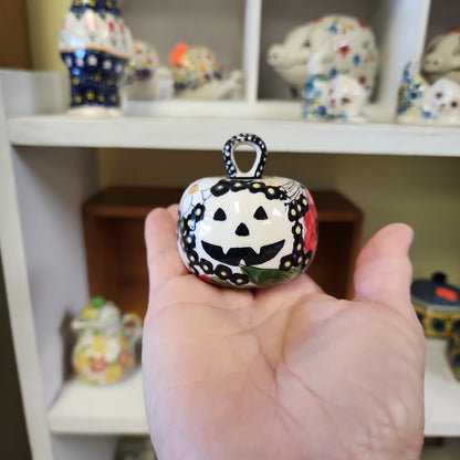 Pumpkin ornament black/red 2"