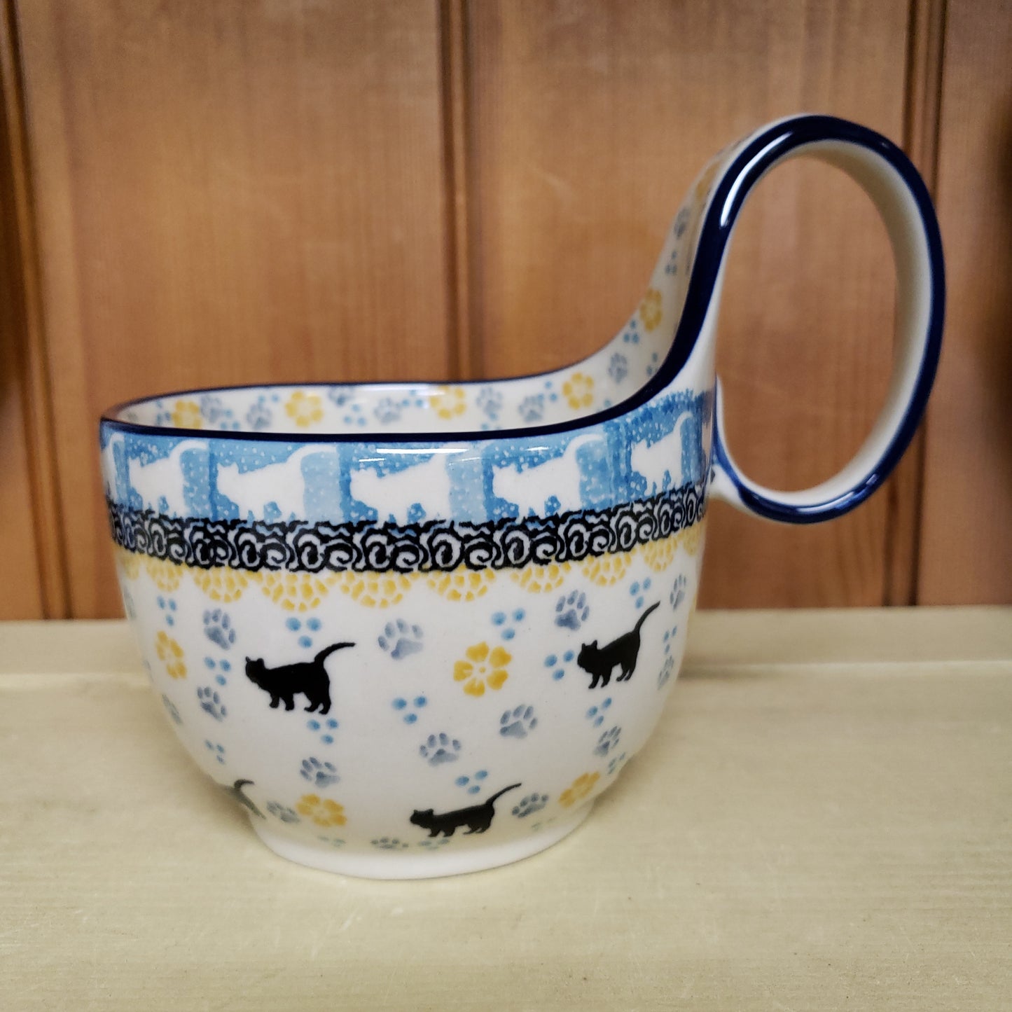 Bowl w/ Loop Handle ~ 16 oz 845-2153X ~ Purr Snickety pf0424