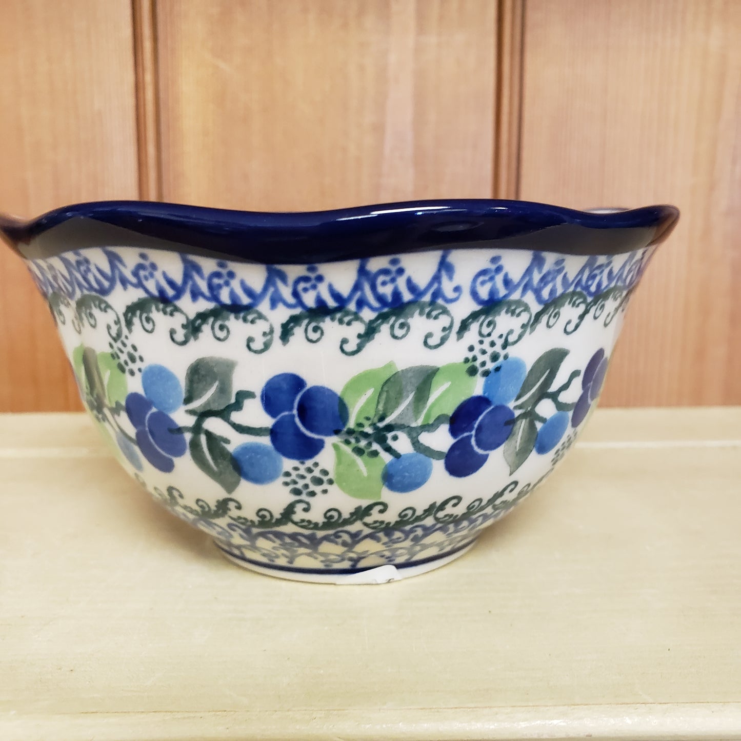 Bowl ~ Wavy Edge ~ 5.75" A54-1416X  Blue Berries pf0608