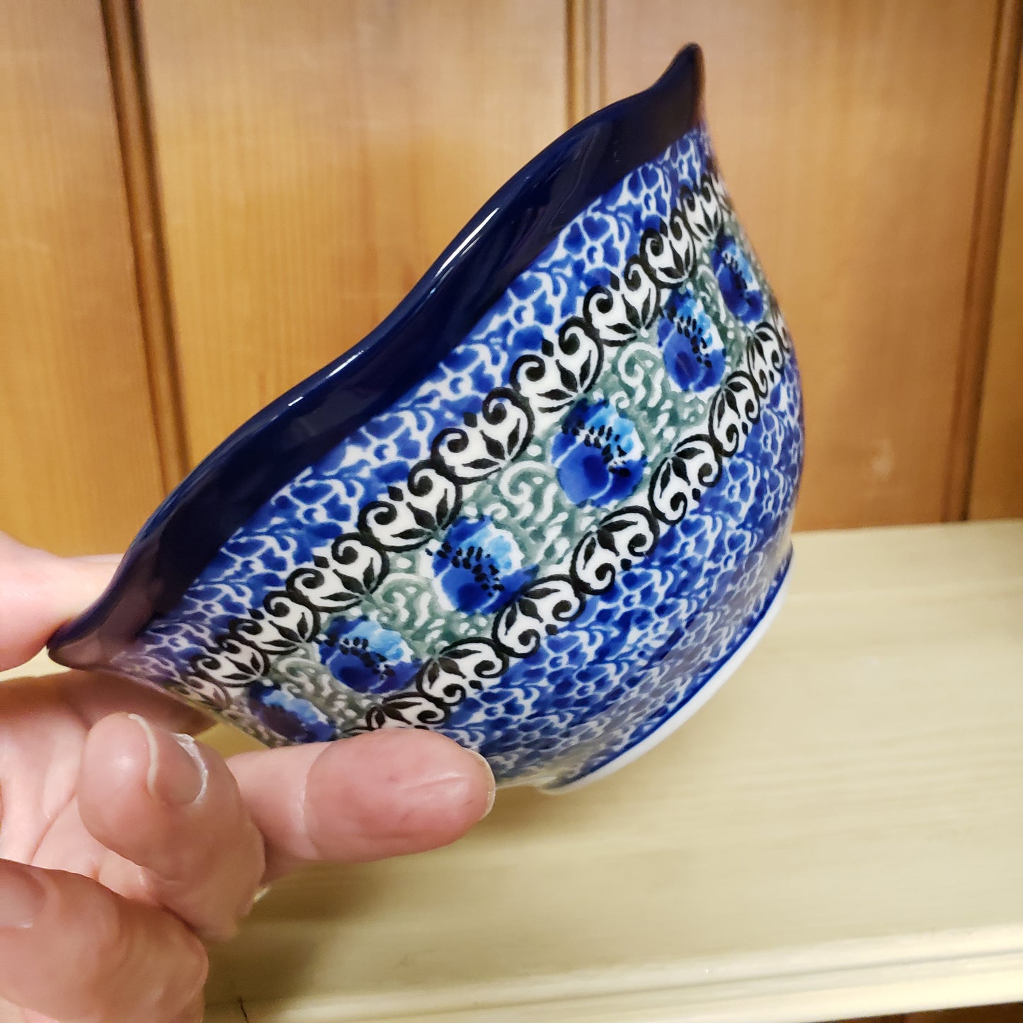 Bowl ~ Wavy Edge ~ 5.75" A54-1513X  Peacock Feather pf0608