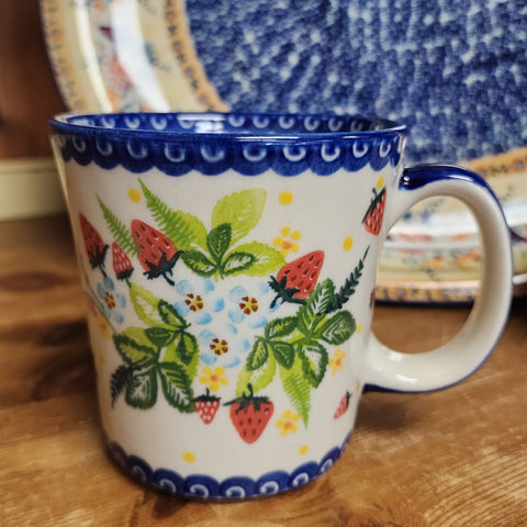 Mug Jan strawberries and butterfly 14 oz #1