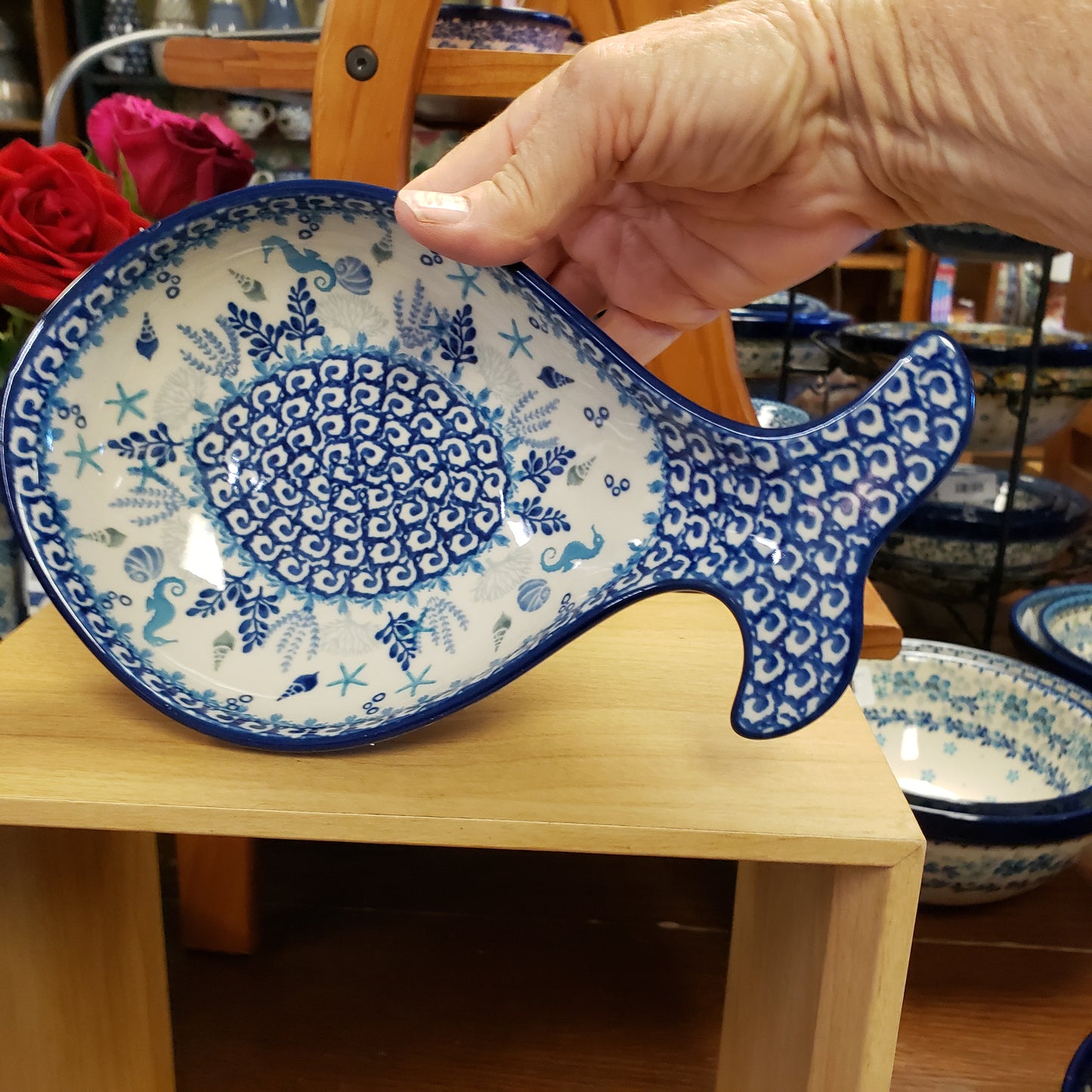 Bowl Fish Shape 9"