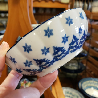 Bowl   Scalloped   4.5"  1931X ~ Snowy Pines  PF1024