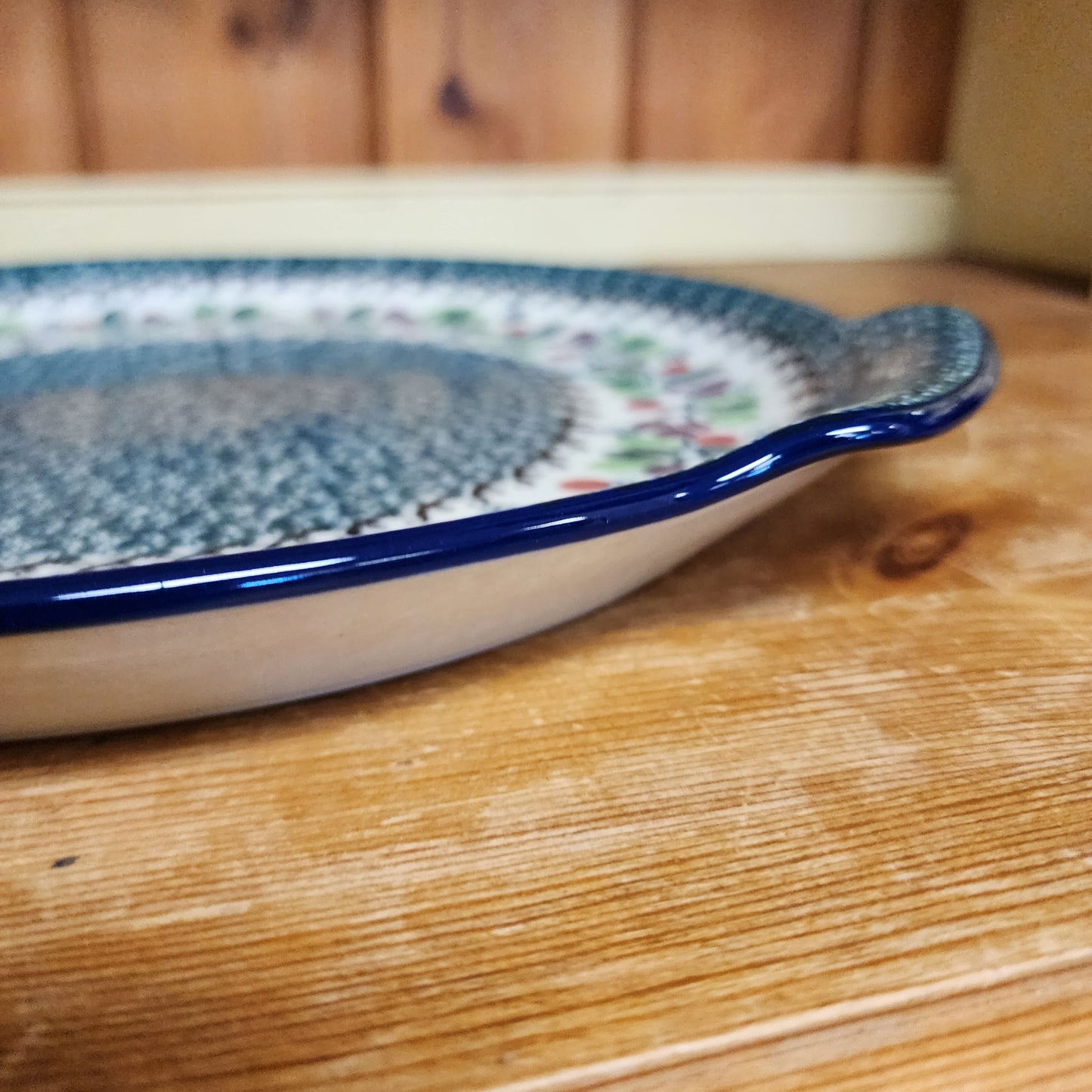 Platter   Round w/ Handles   11.75"  1415X ~ Burgundy Berry  Green  PF1024