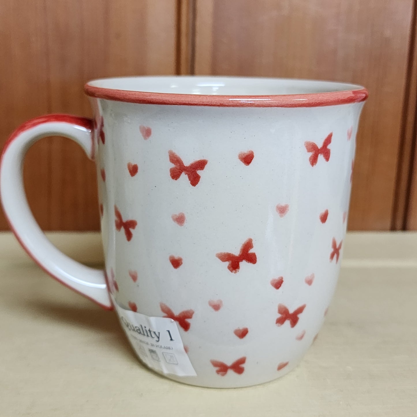 Mug red hearts 12 oz Moja