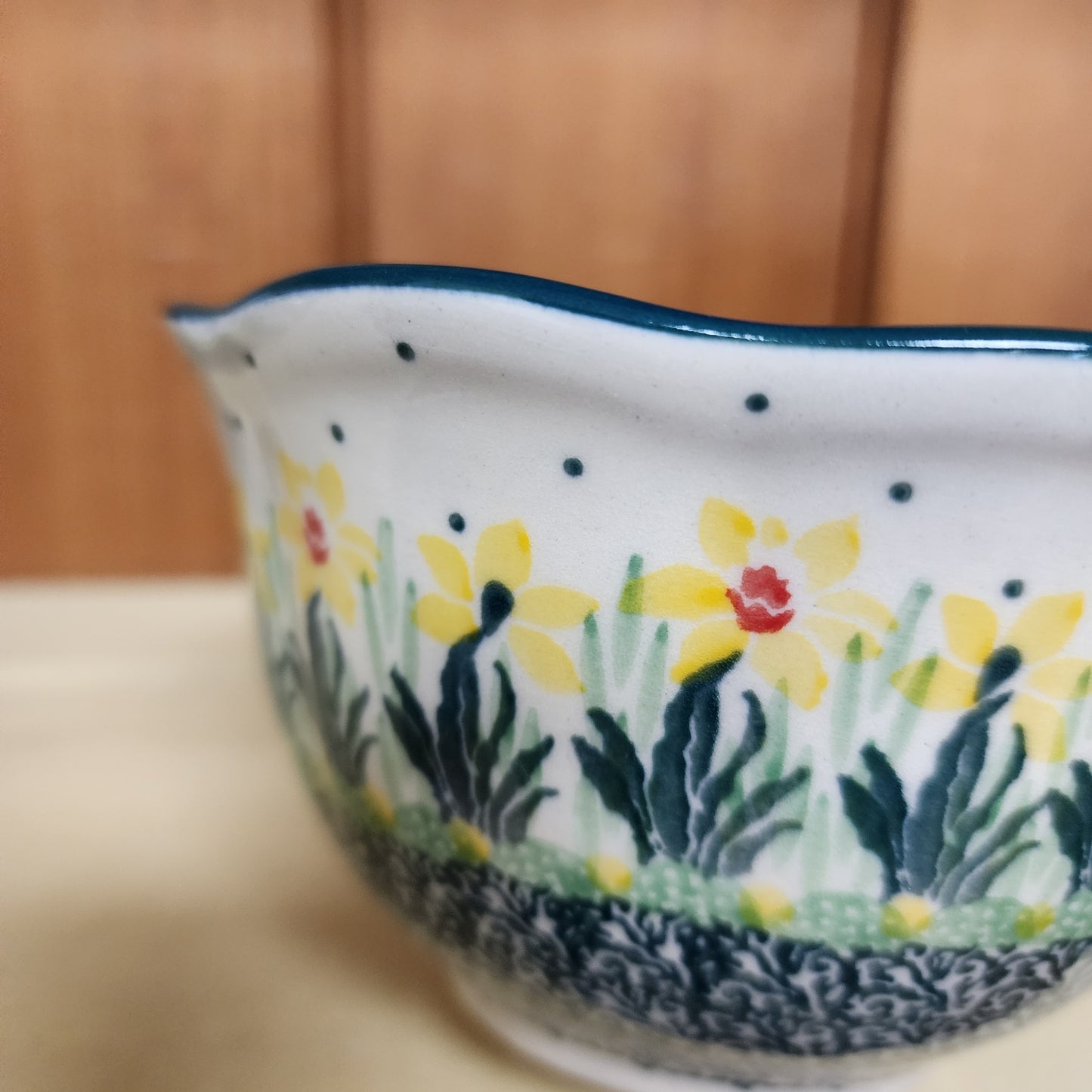 Bowl   Wavy Edge   5.75"  2777Q ~ Daffodil  PF1024