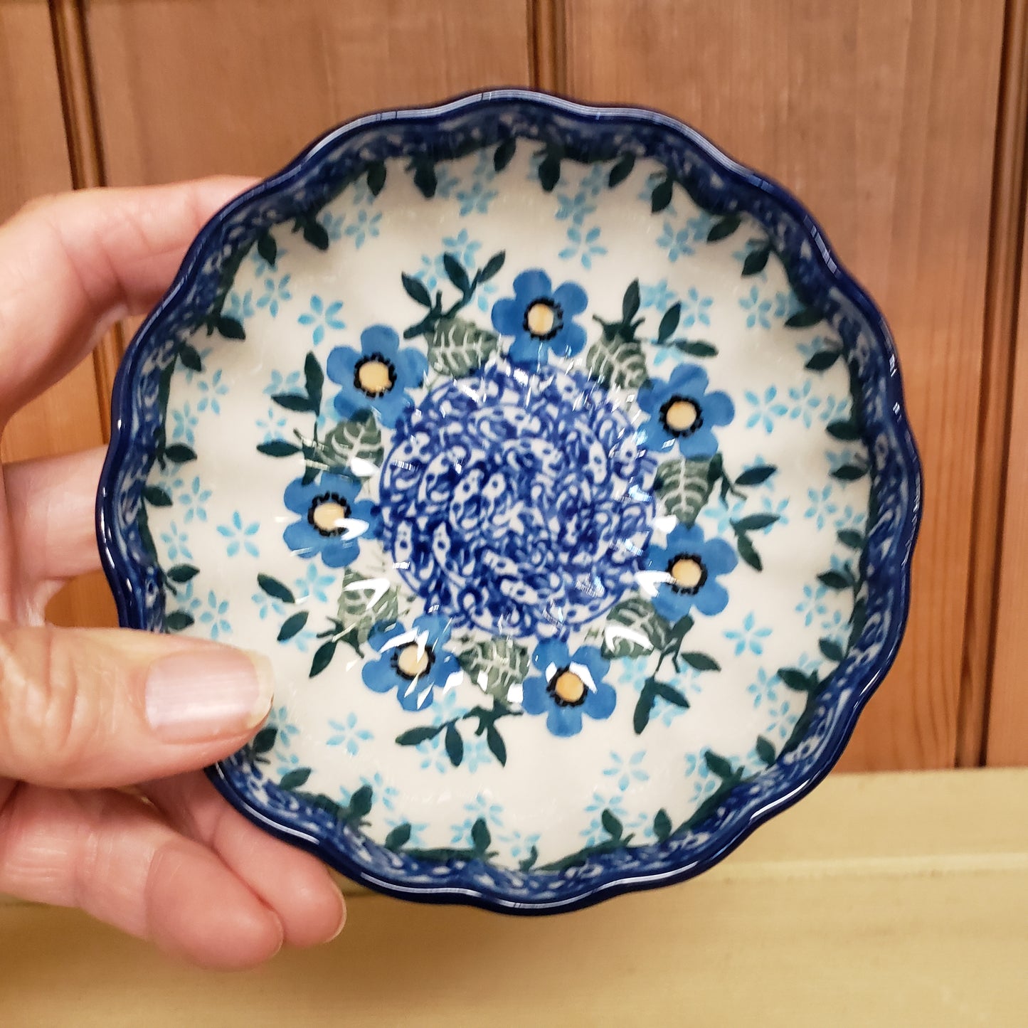 Bowl   Scalloped   4.5"  2277X ~ Joyful Blue  PF1024