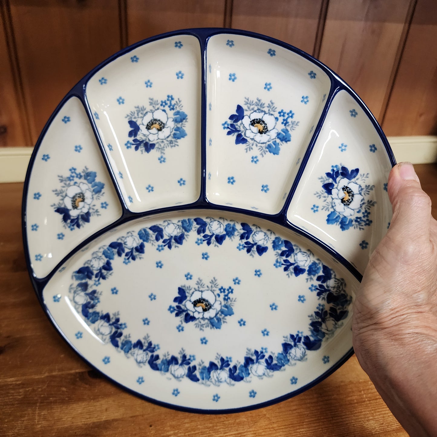 Dish   Divided   10"  2222X ~ Snow Poppy  PF1024