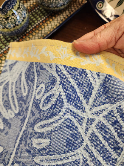 Tea Towel Blue Leaves / yellow