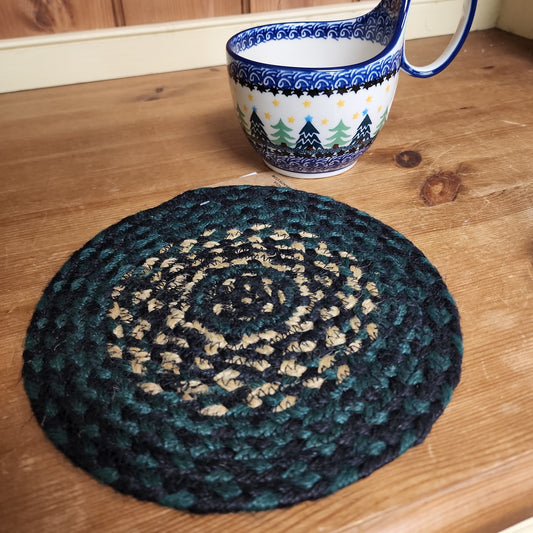 Trivet Green 8"